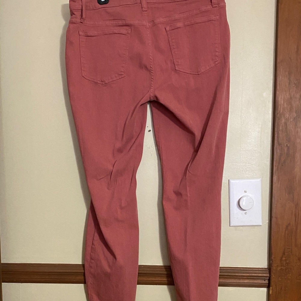 LILA RYAN Women's Blush Skinny Jeans - Picture 6 of 8